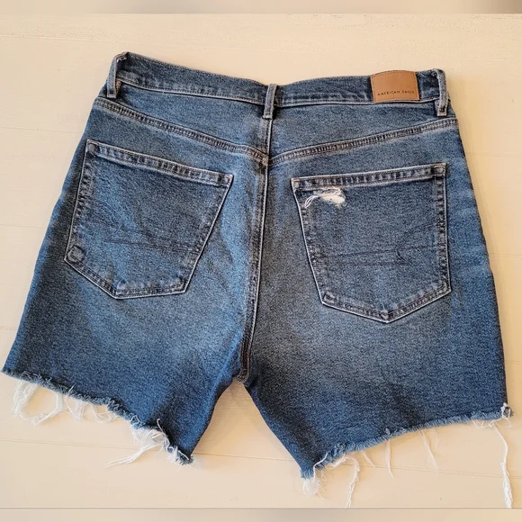 American Eagle High Waisted Strigid Lightly Distressed Relaxed Denim Jean Shorts - Picture 13 of 15